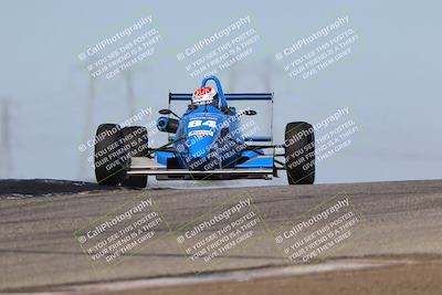 media/Oct-26-2025-CalClub SCCA (Sun) [[8ce1e69566]]/Group 3/Grapevine/